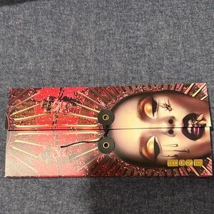 Pat McGrath Luxurious Eyeshadow Palette - Red and Gold bronze seduction new